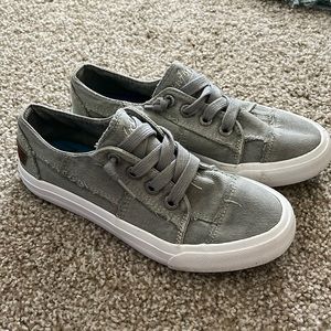 Blowfish Women Size 7